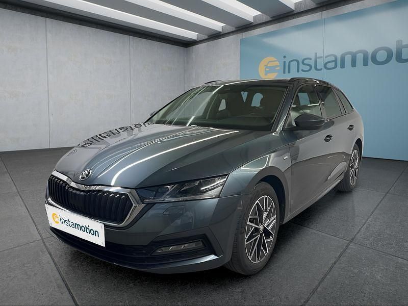 Grau Gebraucht 2021 Skoda Octavia Kombi | 25.149 € (Etwas zu teuer) - Bild 1/4