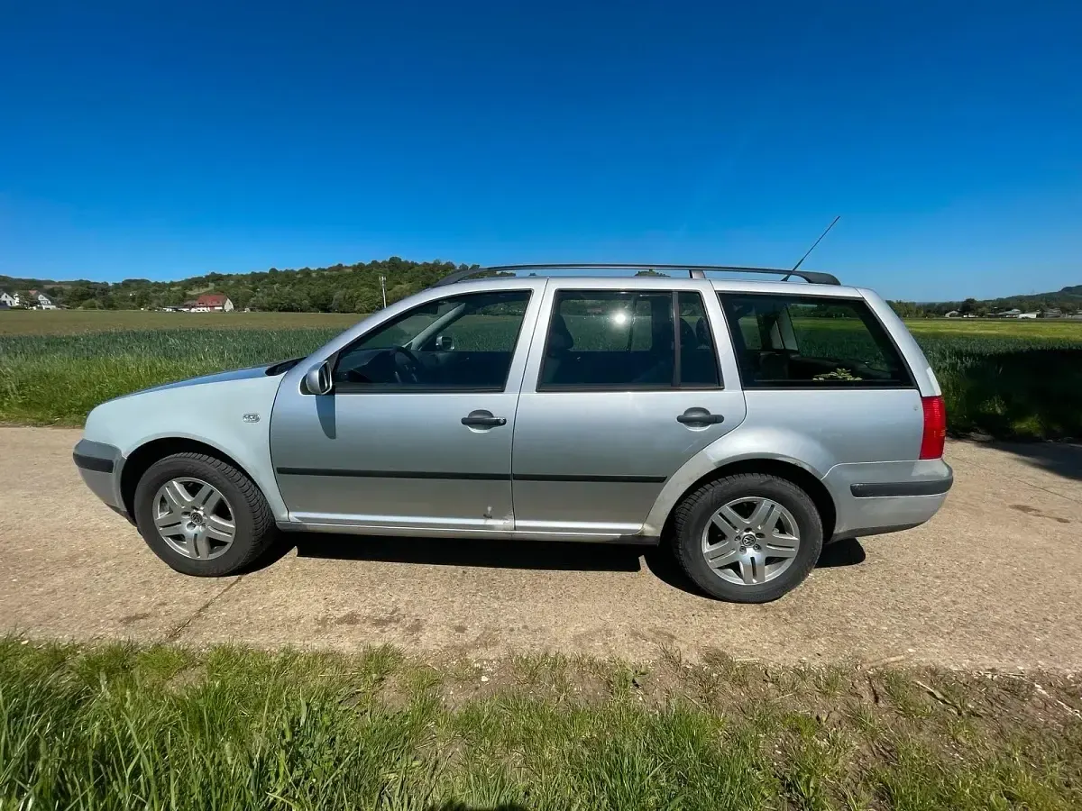 Gebraucht VW Golf IV 105 PS (77 kW) 2005 Silber Kombi