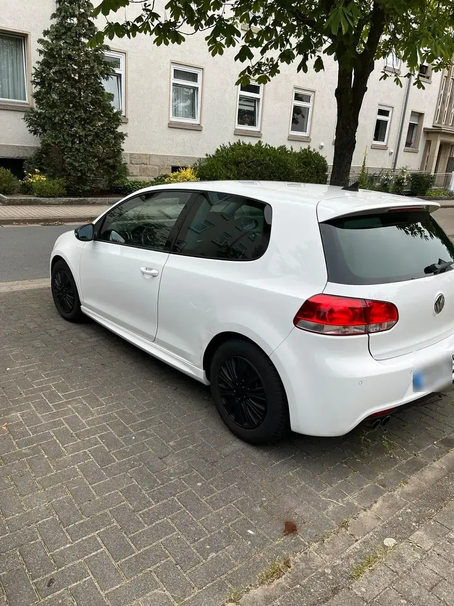 Gebraucht VW Golf VII Match 122 PS (89 kW) 2012 Weiß Limousine