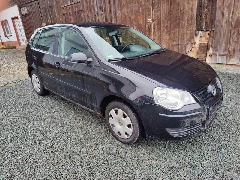 Schwarz Gebraucht 2005 VW Polo Comfortline Kleinwagen | 600 € (Superpreis) - Bild 1/4