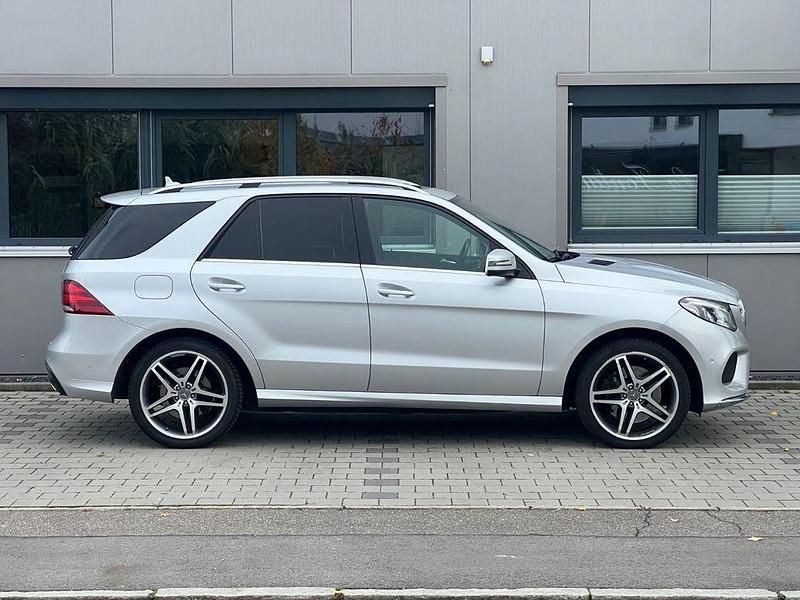 Silber Gebraucht 2017 Mercedes GLE500 AMG SUV | 27.900 € (Guter Preis) - Bild 1/4