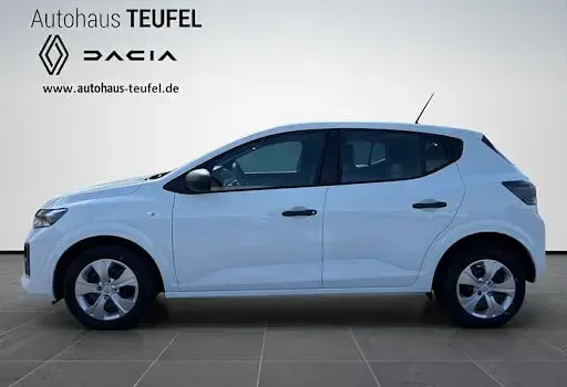 Neu Dacia Sandero Essentiel 67 PS (49 kW) 2026 Weiß Limousine