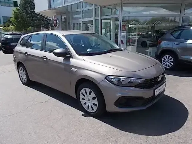 Gebraucht Fiat Tipo Easy 101 PS (74 kW) 2021 Beige Kombi