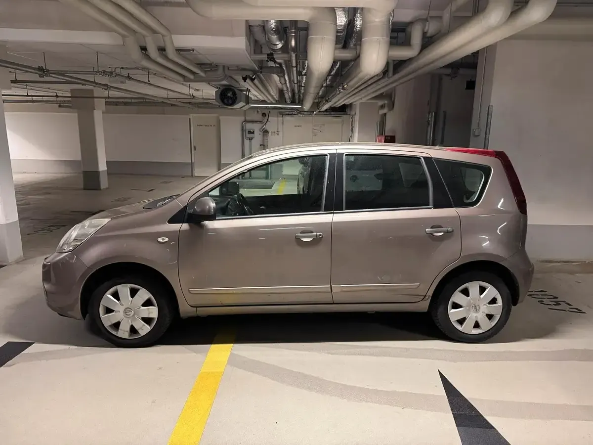 Gebraucht Nissan Note 88 PS (64 kW) 2011 Braun Kleinwagen