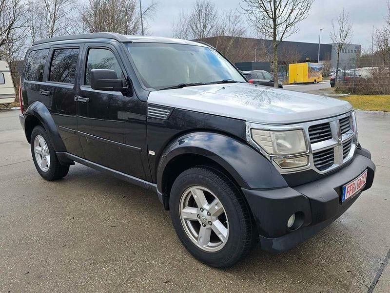 Gebraucht Dodge Nitro 177 PS (130 kW) 2010 Schwarz SUV