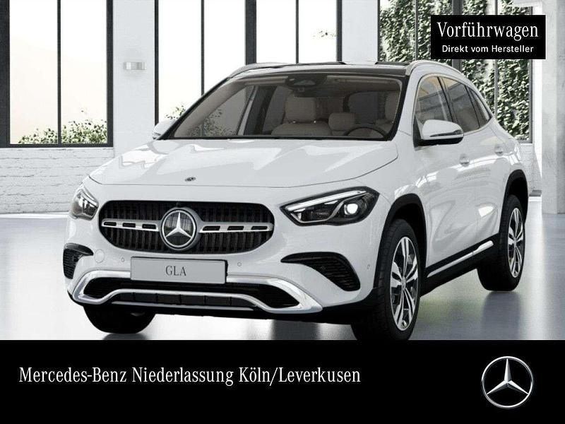 Polarweiß Gebraucht 2025 Mercedes GLA200 AMG SUV | 43.690 € (Fairer Preis) - Bild 1/4