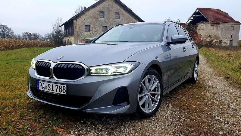 Gebraucht BMW 318 156 PS (114 kW) 2024 Grau Kombi
