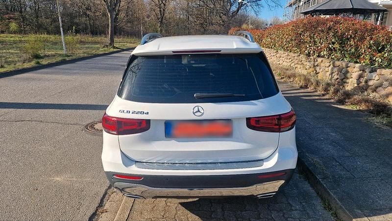 Gebraucht Mercedes GLB220 190 PS (139 kW) 2022 Weiß SUV