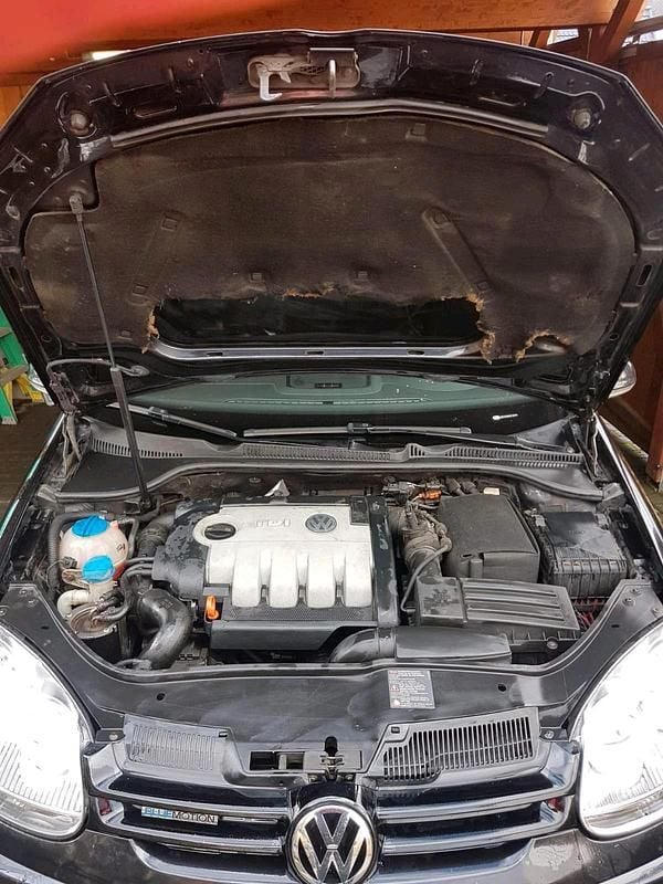 Gebraucht VW Golf VI 105 PS (77 kW) 2008 Schwarz Kleinwagen