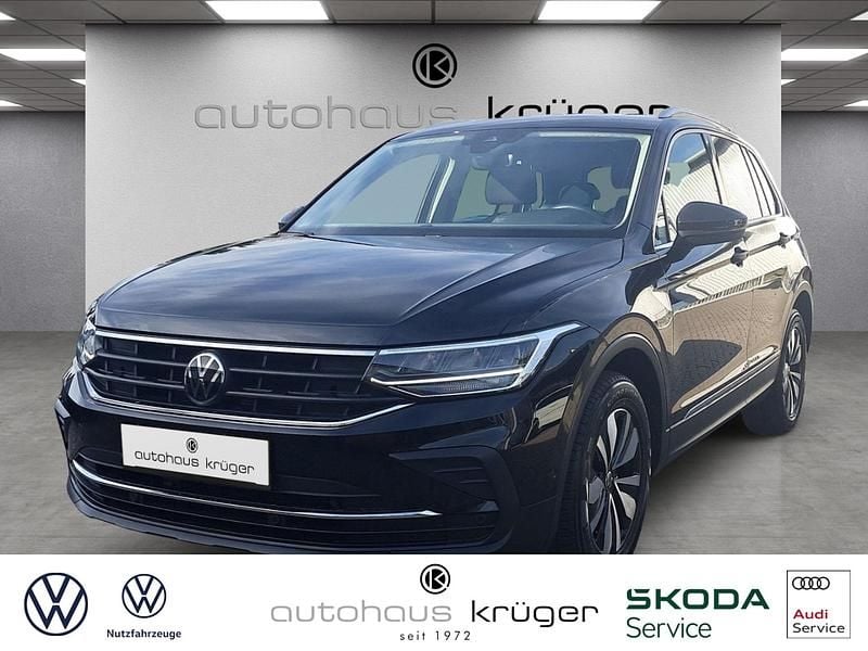 Gebraucht VW Tiguan Move 150 PS (110 kW) 2023 Schwarz SUV
