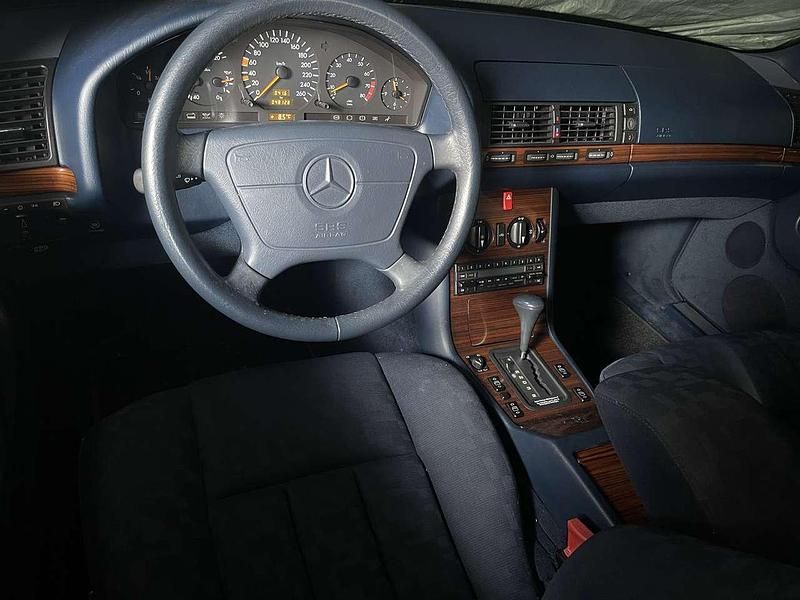 Gebraucht Mercedes S320 231 PS (169 kW) 1991 Weiß Limousine
