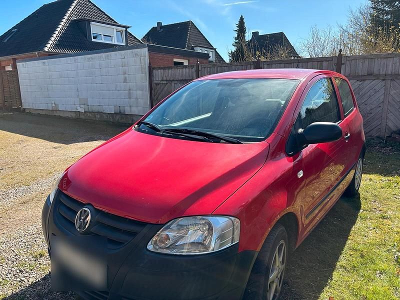 Gebraucht VW Fox 60 PS (44 kW) 2011 Rot Kleinwagen