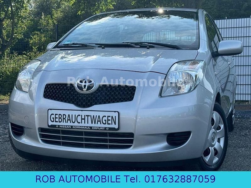 Gebraucht Toyota Yaris Sol 87 PS (63 kW) 2007 Silber Limousine