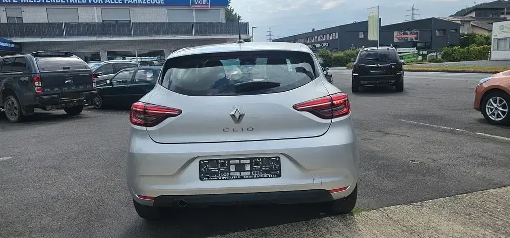 Gebraucht Renault Clio V Business 91 PS (66 kW) 2021 Grau Limousine