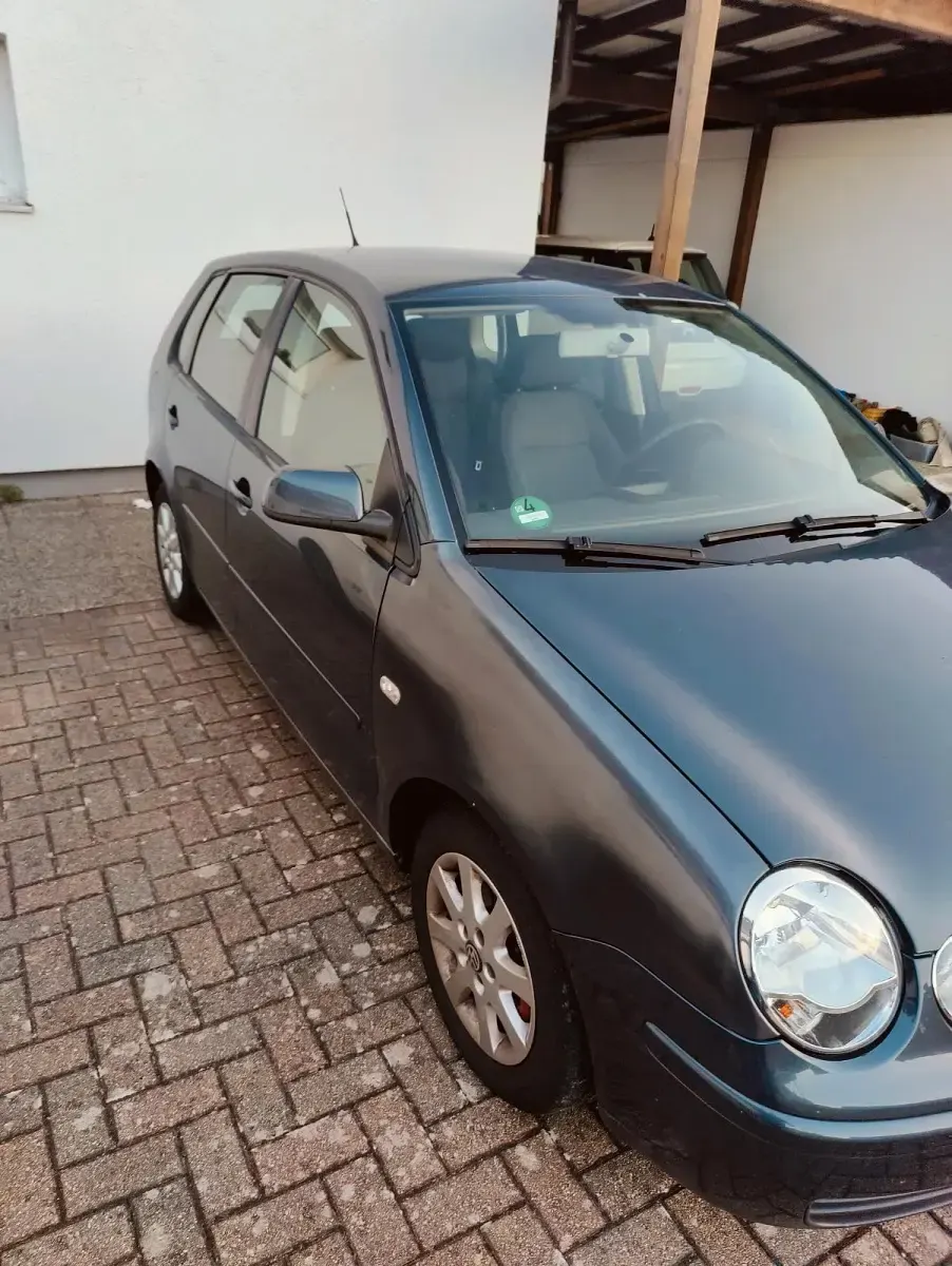 Gebraucht VW Polo 75 PS (55 kW) 2005 Blau Limousine