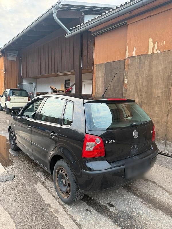 Gebraucht VW Polo 63 PS (46 kW) 2003 Schwarz Kleinwagen