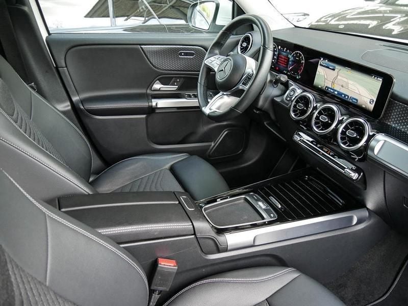 Gebraucht Mercedes GLB250 Progressive 224 PS (164 kW) 2024 Polarweiss SUV