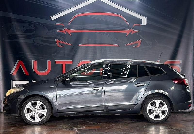 Gebraucht Renault Mégane III 106 PS (77 kW) 2011 Grau Limousine