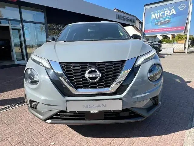 Neu Nissan Juke N-Connecta 114 PS (83 kW) 2026 Ceramic grey SUV
