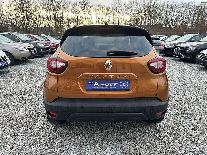 Gebraucht Renault Captur LIMITED 131 PS (96 kW) 2019 Orange SUV