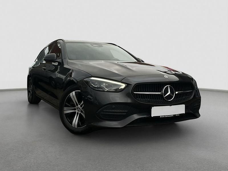 Grau Gebraucht 2023 Mercedes C200 Avantgarde Limousine | 21.889 € (Fairer Preis) - Bild 1/4