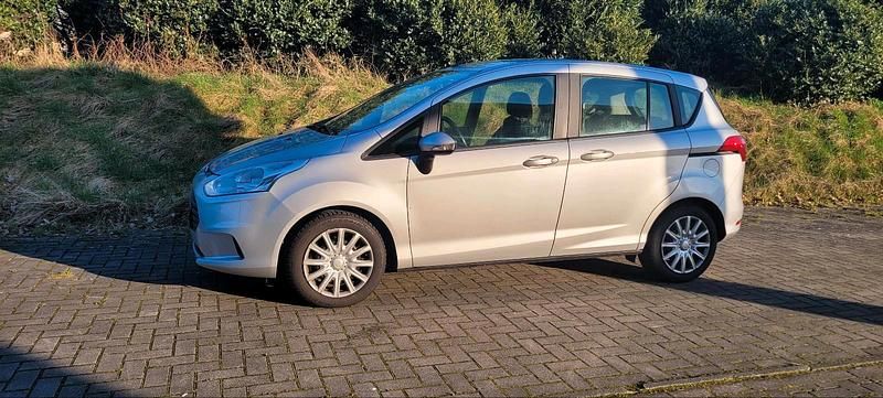 Gebraucht Ford B-MAX Trend 101 PS (74 kW) 2015 Grau Van / Kleinbus