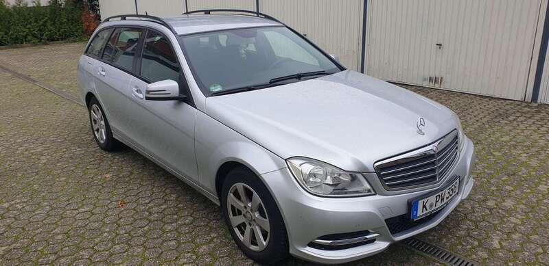 Silber Gebraucht 2013 Mercedes C180 Kombi | 8.500 € (Guter Preis) - Bild 1/4