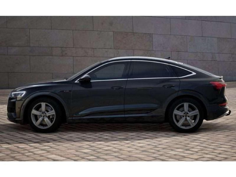 Gebraucht Audi e-tron Advanced Plus 300 kW (408 PS) 2023 Mythosschwarz metallic SUV