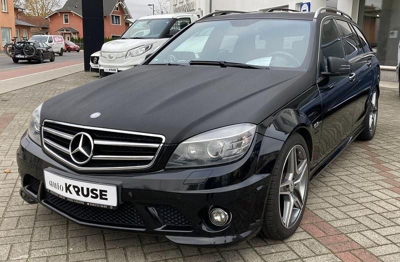 Obsidianschwarz metalliclack Gebraucht 2010 Mercedes C63 AMG AMG Kombi | 29.990 € (Guter Preis) - Bild 1/4