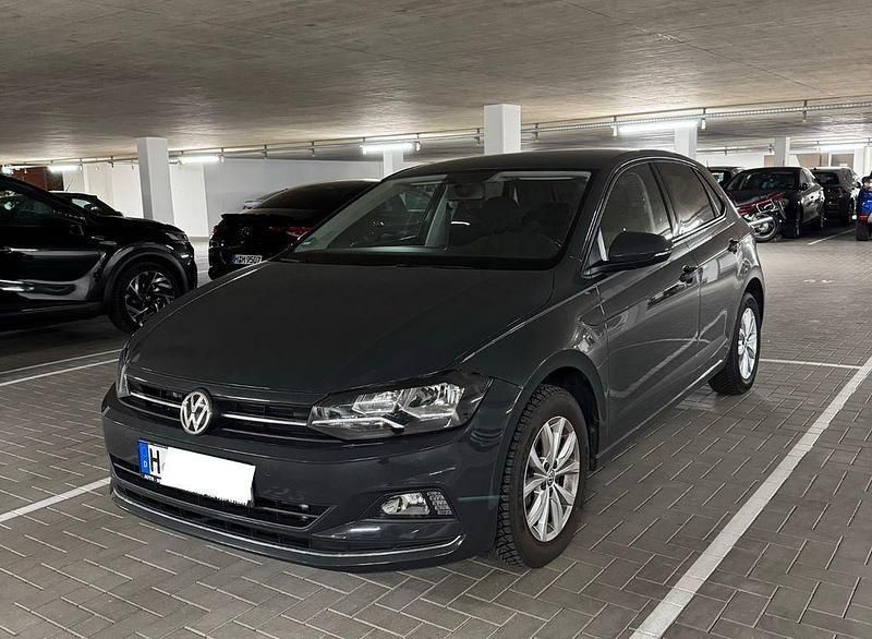 Grau Gebraucht 2019 VW Polo Highline Kleinwagen | 14.999 € (Fairer Preis) - Bild 1/4