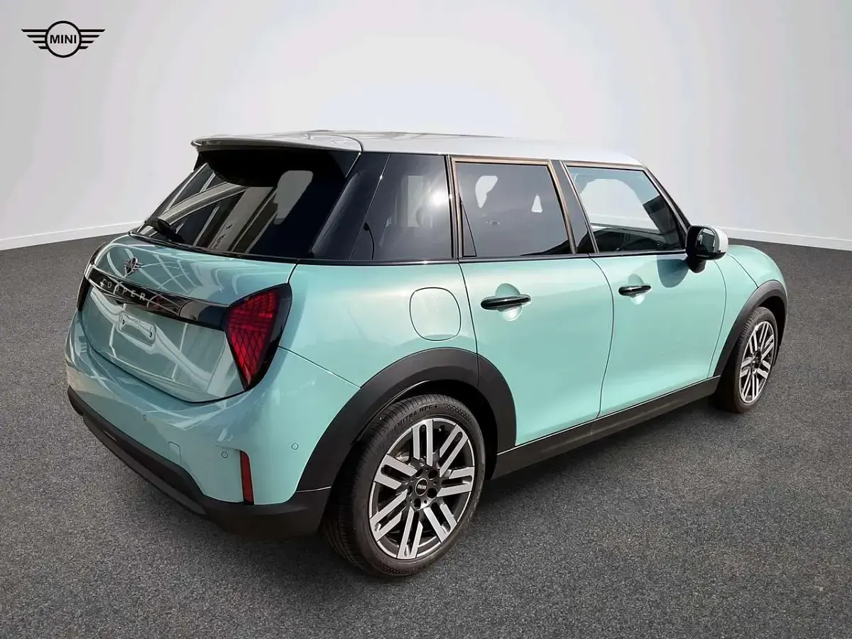 Second-hand Mini Cooper S Classic 204 CP (150 kW) 2025 Verde Hatchback