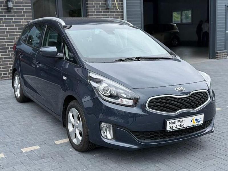 Blau Gebraucht 2013 Kia Carens Edition 7 Van / Kleinbus | 11.990 € (Etwas zu teuer) - Bild 1/4