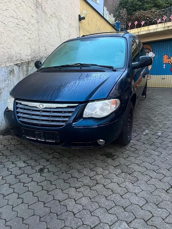 Blau Gebraucht 2005 Chrysler Voyager Van / Kleinbus | 750 € (Superpreis) - Bild 1/4
