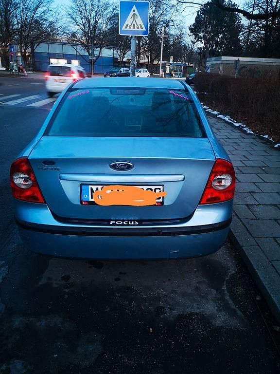 Gebraucht Ford Focus 101 PS (74 kW) 2006 Blau Limousine