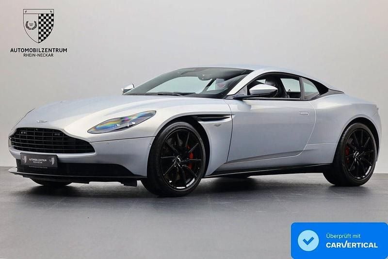Lightning silver Gebraucht 2019 Aston Martin DB11 Coupé | 124.900 € (Etwas zu teuer) - Bild 1/4