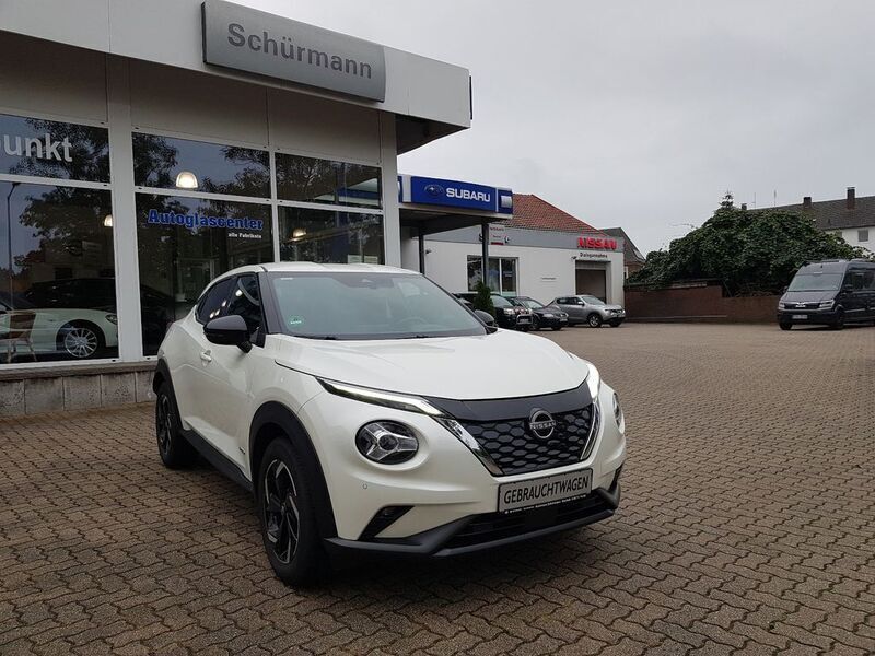 Weiß Gebraucht 2023 Nissan Juke N-Connecta SUV | 27.900 € (Teuer) - Bild 1/4