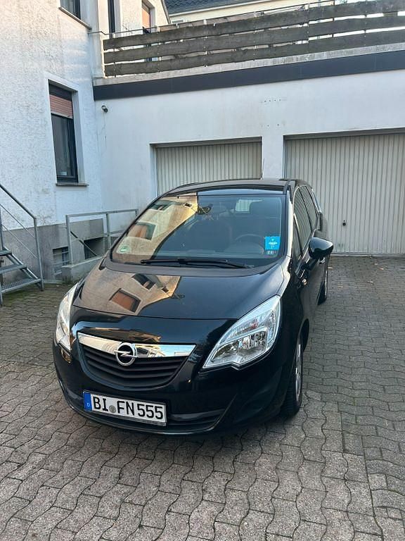 Schwarz Gebraucht 2013 Opel Meriva Selection Van / Kleinbus | 4.800 € (Fairer Preis) - Bild 1/4