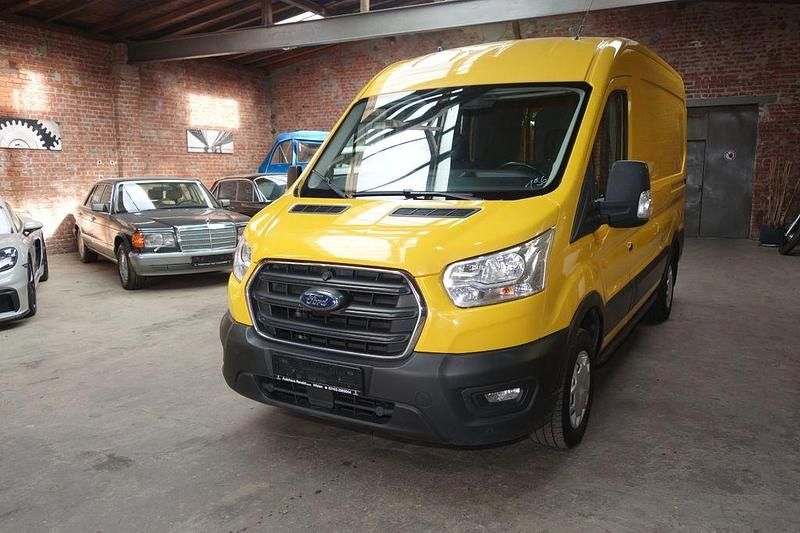 Gelb Gebraucht 2022 Ford Transit Van / Kleinbus | 14.890 € (Superpreis) - Bild 1/4