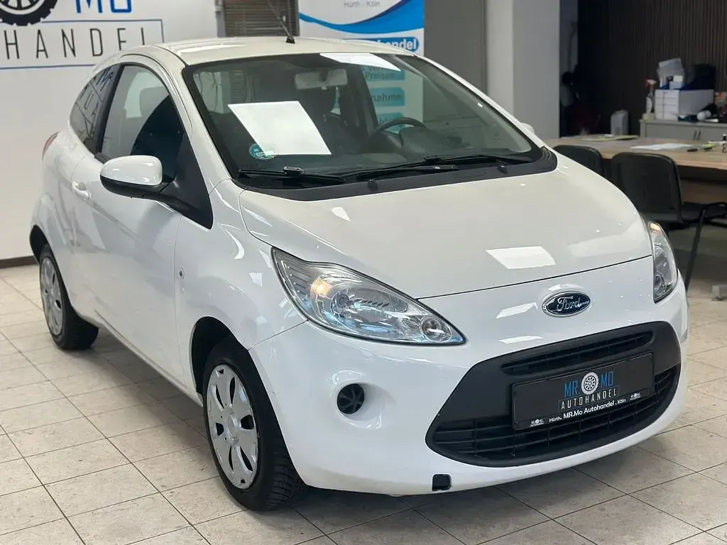 Gebraucht Ford Ka Trend 69 PS (50 kW) 2011 Weiß Kleinwagen