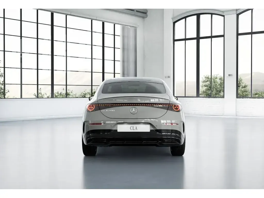 Gebraucht Mercedes CLA200 AMG 163 PS (119 kW) 2026 Manufaktur lack manufaktur alpin Coupé