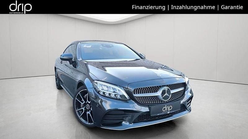 Grau Gebraucht 2018 Mercedes C300 AMG Coupé | 25.890 € (Fairer Preis) - Bild 1/4
