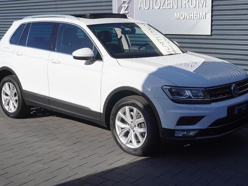 Gebraucht VW Tiguan Highline 239 PS (175 kW) 2017 Purewhite SUV