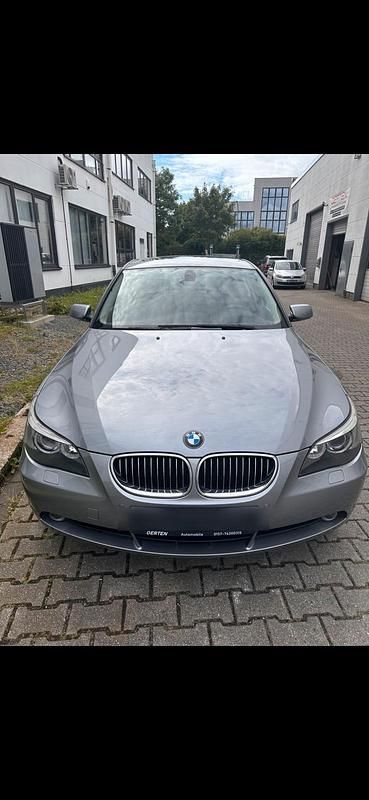 Gebraucht BMW 520 177 PS (130 kW) 2006 Silber Limousine