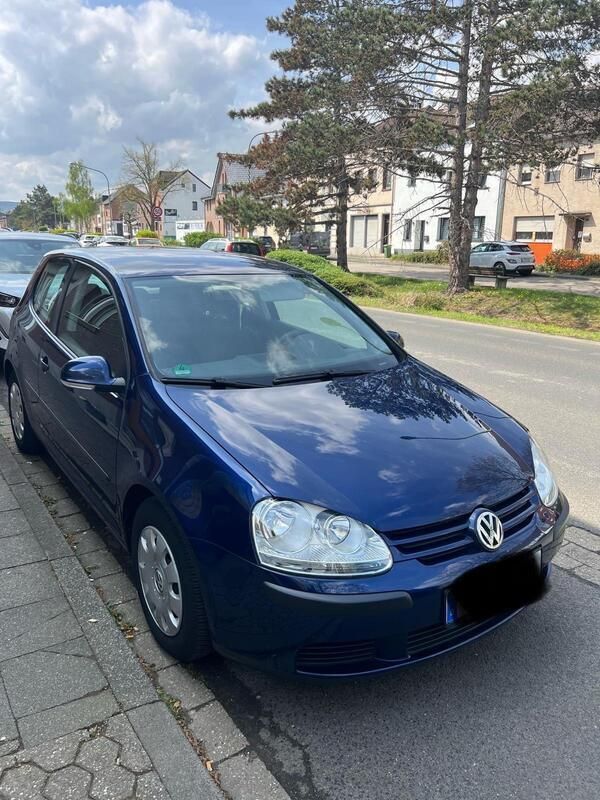 Blau Gebraucht 2005 VW Golf V Limousine | 4.499 € (Fairer Preis) - Bild 1/4