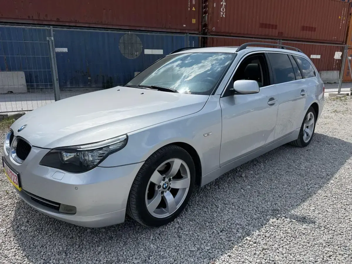 Gebraucht BMW 523 Advantage 177 PS (130 kW) 2007 Silber Kombi