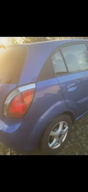 Gebraucht Kia Rio 71 PS (52 kW) 2010 Blau Limousine