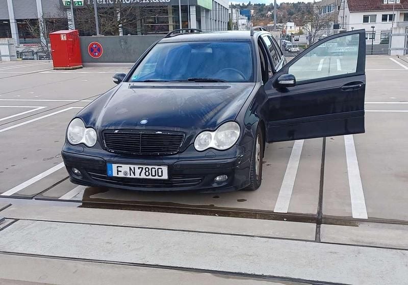 Gebraucht Mercedes C220 Avantgarde 150 PS (110 kW) 2006 Kombi