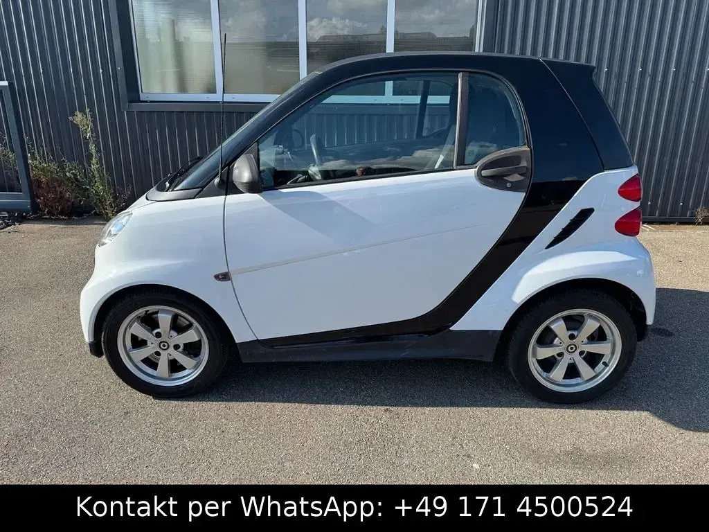 Gebraucht Smart ForTwo Coupé 61 PS (44 kW) 2012 Schwarz Coupé