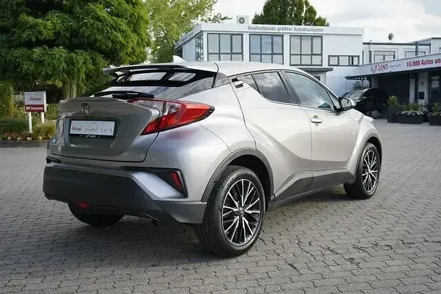 Gebraucht Toyota C-HR Style 116 PS (85 kW) 2018 Silber SUV