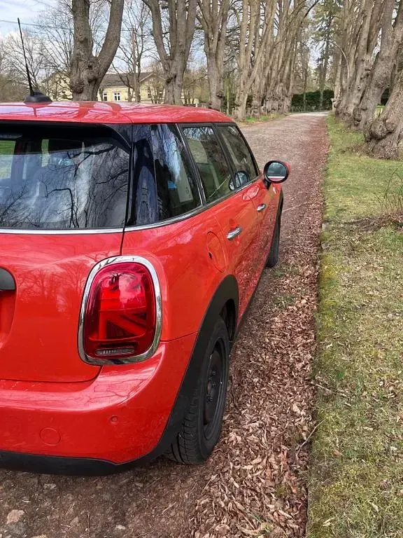 Käytetty Mini ONE 102 HP (75 kW) 2021 Oranssi Viistoperä